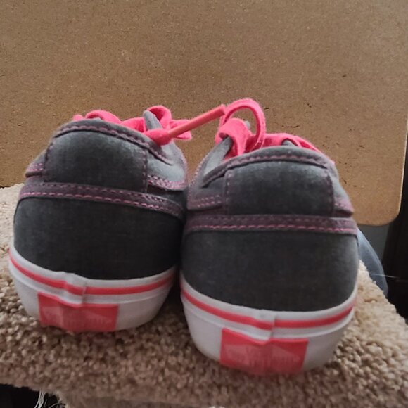 Vans Chukka Low Skater Sneakers Women's Sized 7 - Picture 3 of 9